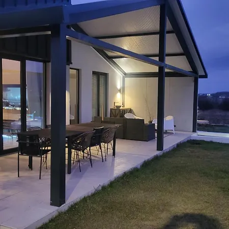 Villa Luxury Vila Kosmajski Vrtovi *